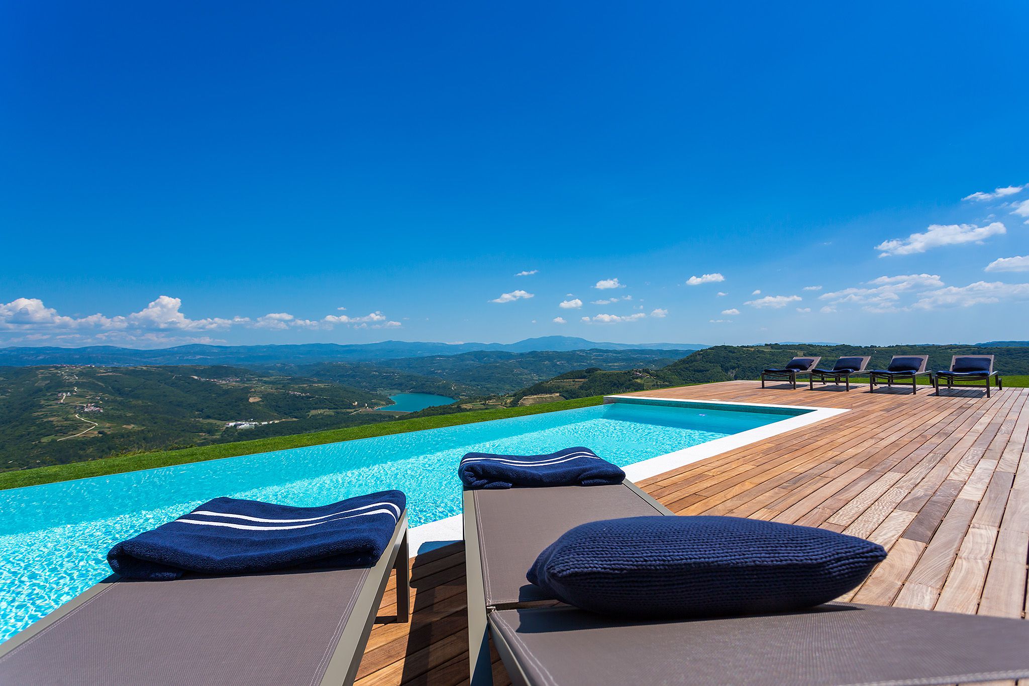 Villa Vista Zamask with pool, panoramic views and large outdoor area
