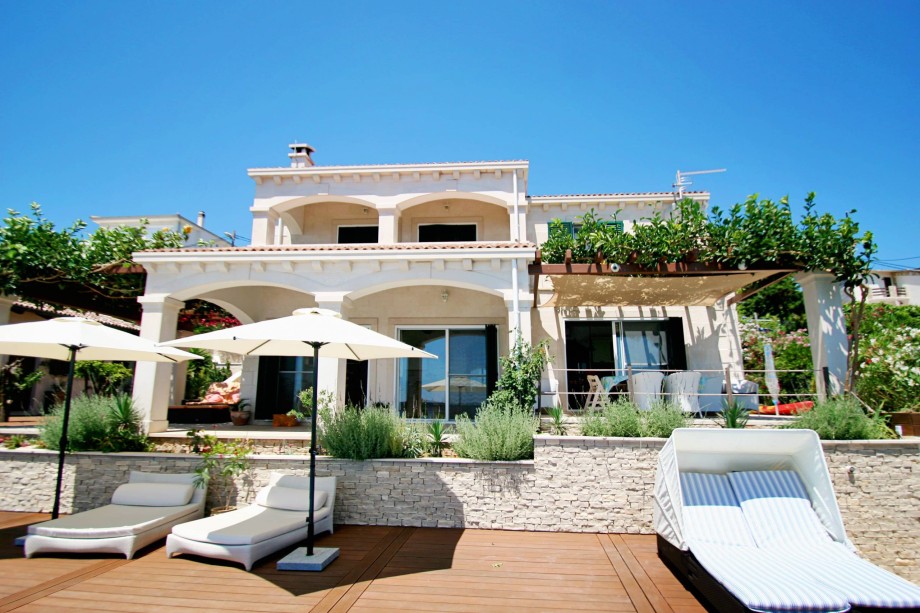 Villa Sea Breeze - Luxury Seafront Villa Vis Island