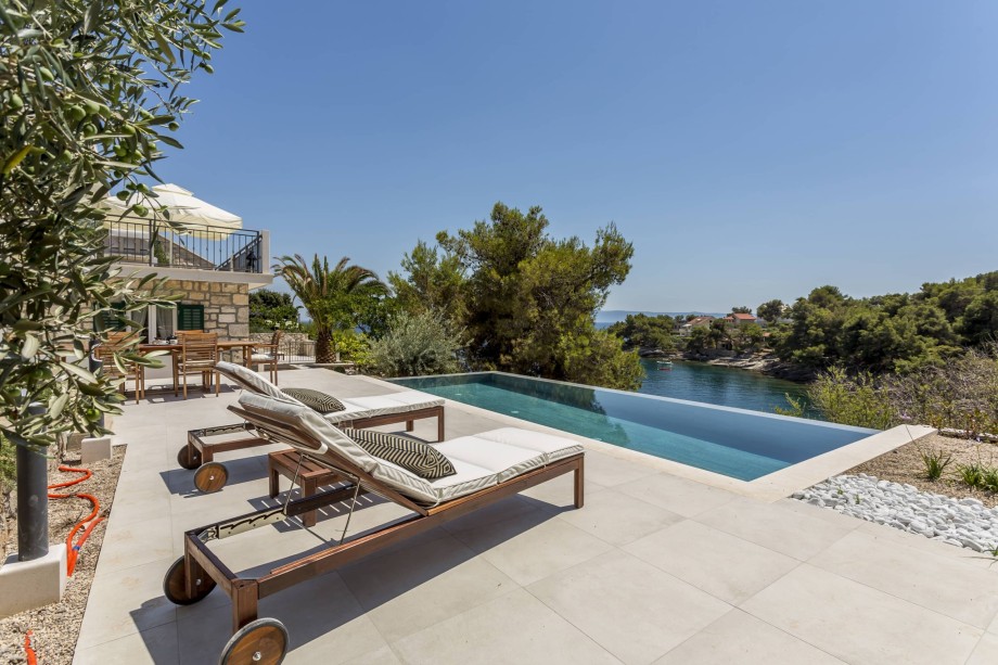 Villa Platinum Sumartin