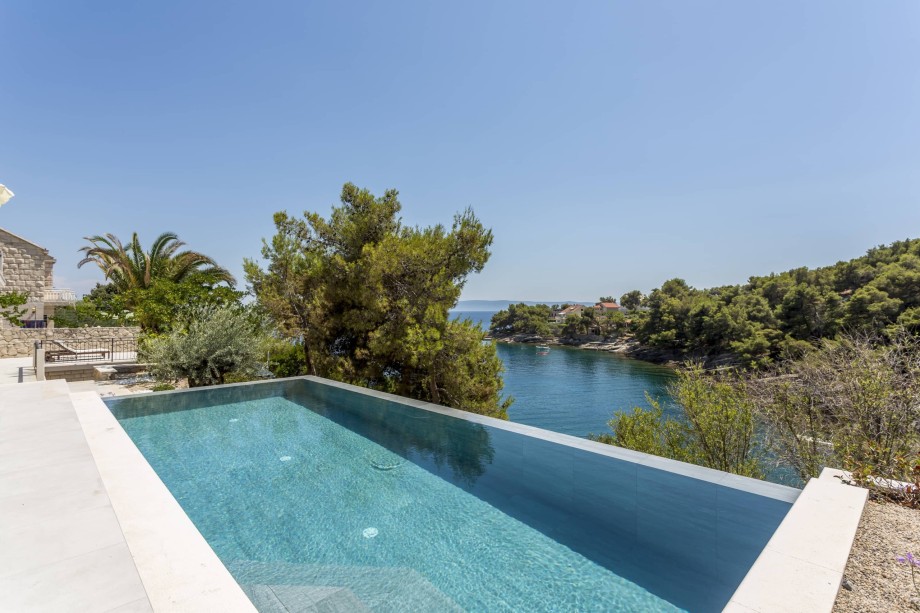 Villa Platinum Sumartin