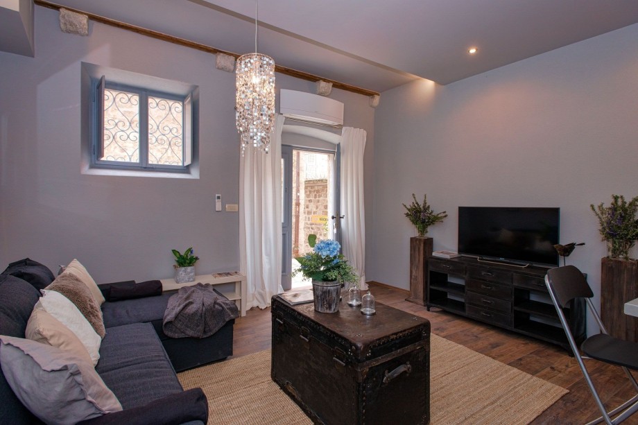 Luxury apartment Piazza Hvar