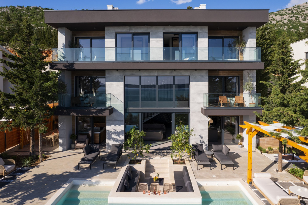 Luxury Villa Bay