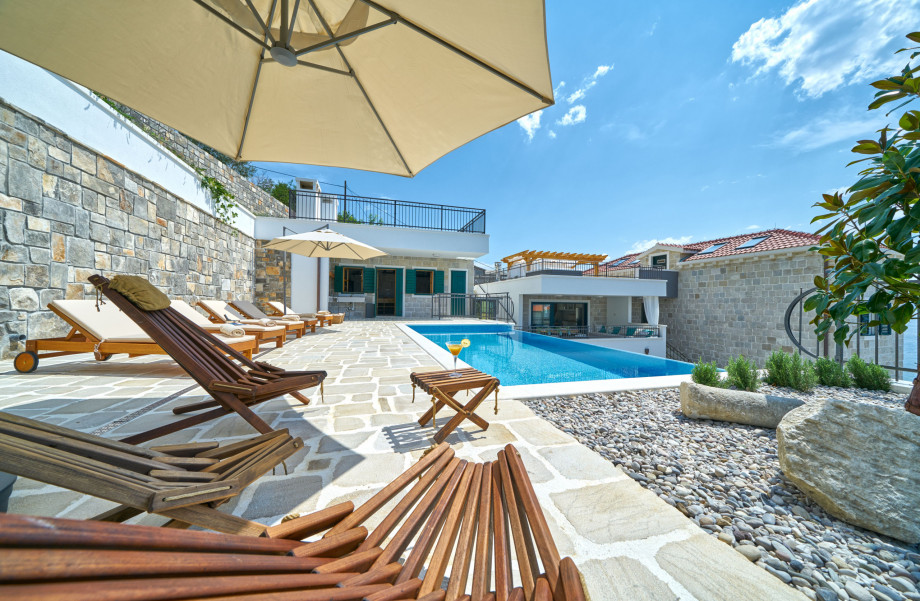 Villa Jesenice Stone