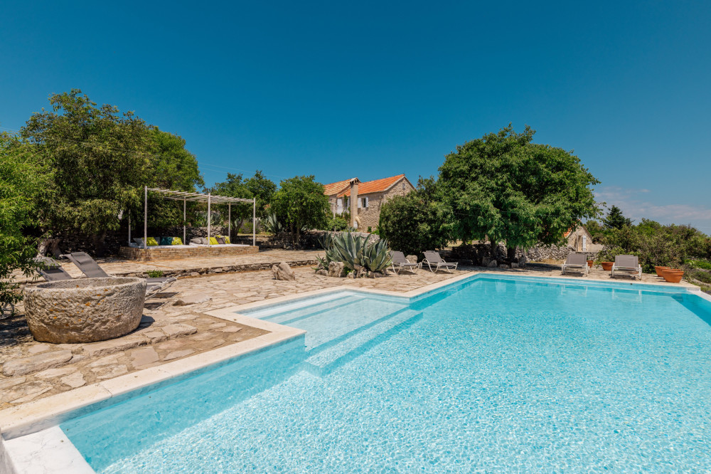 Villa Island