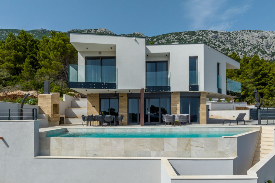 Seafront villa Ocean on Peljesac peninsula with a heated pool