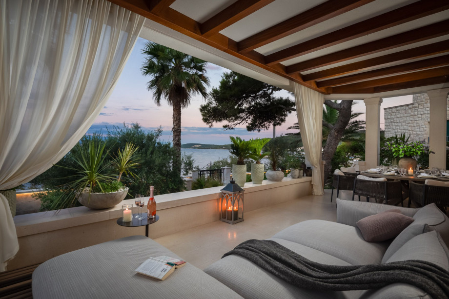 Luxury seafront villa in Trogir