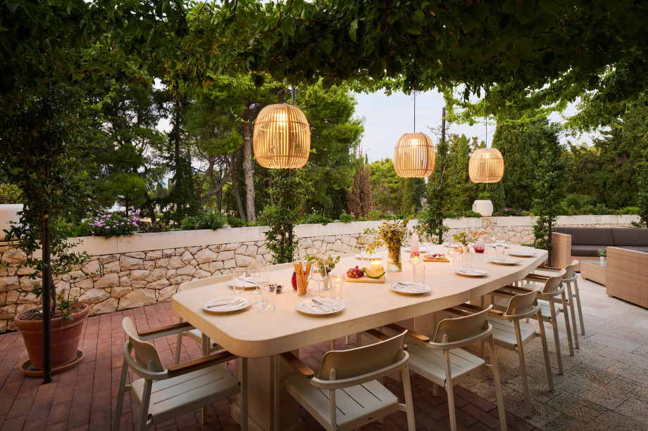 Villa Supetrus Palace