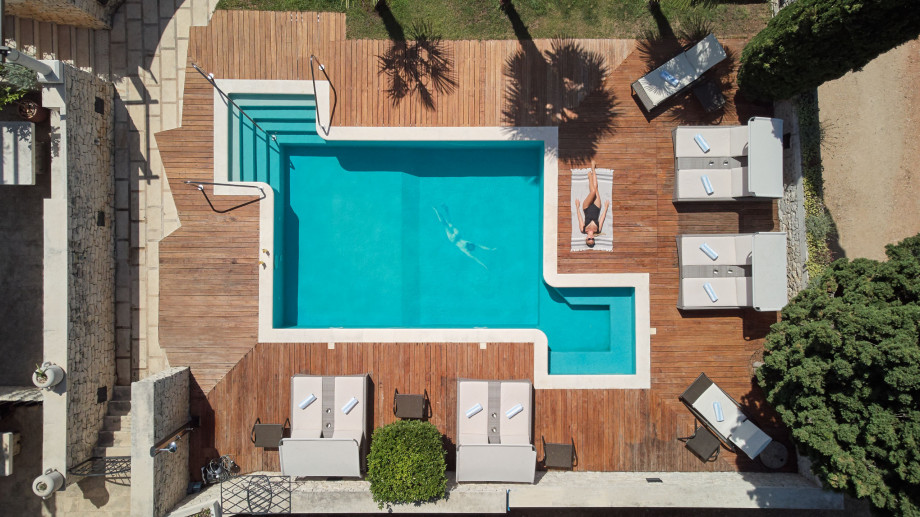 Villa Supetrus Palace