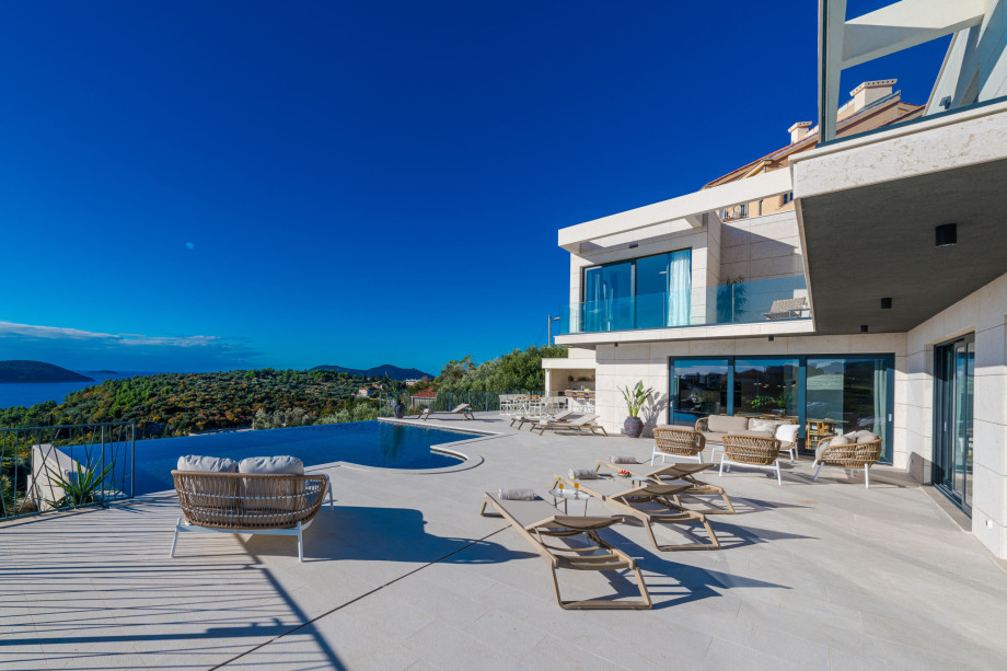 Villa Palazzo Navale in Orasac with sea view and infinity pool