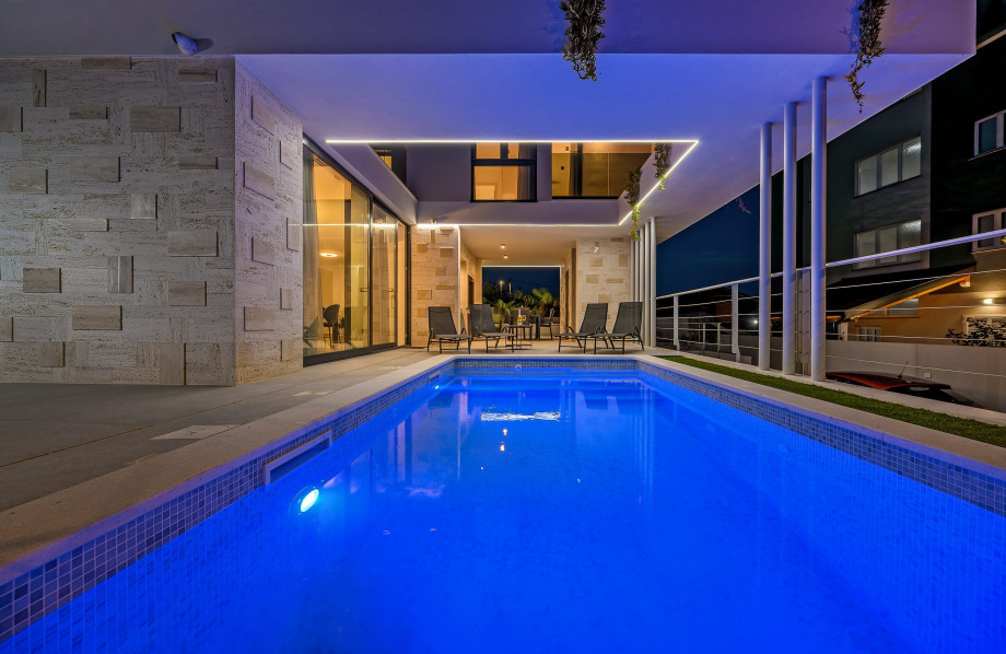 Modern villa in Podstrana with heated saltwater pool
