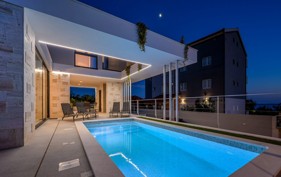 Luxury villa Lotus Split with heated swimming pool