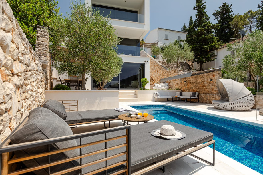 Korcula vila for rent with heated swimming pool