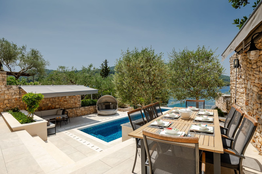 Beautiful villa in Korcula with pool and terrace with a sea view