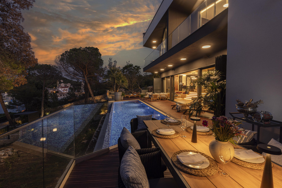 Losinj villas - Villa Duchess with infinity heated pool, spa, Jacuzzi, and staff