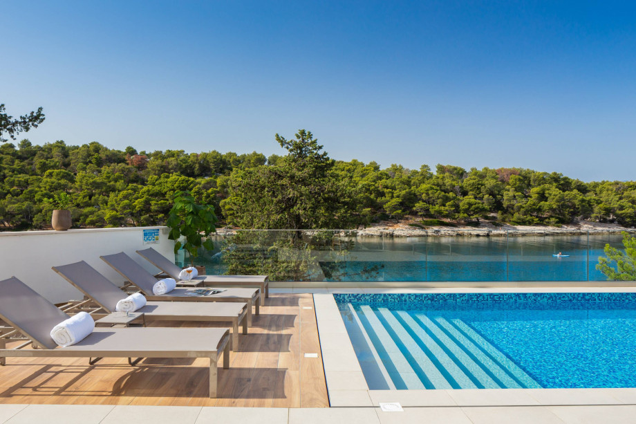 Luxury beachfront villa Brac island with pool