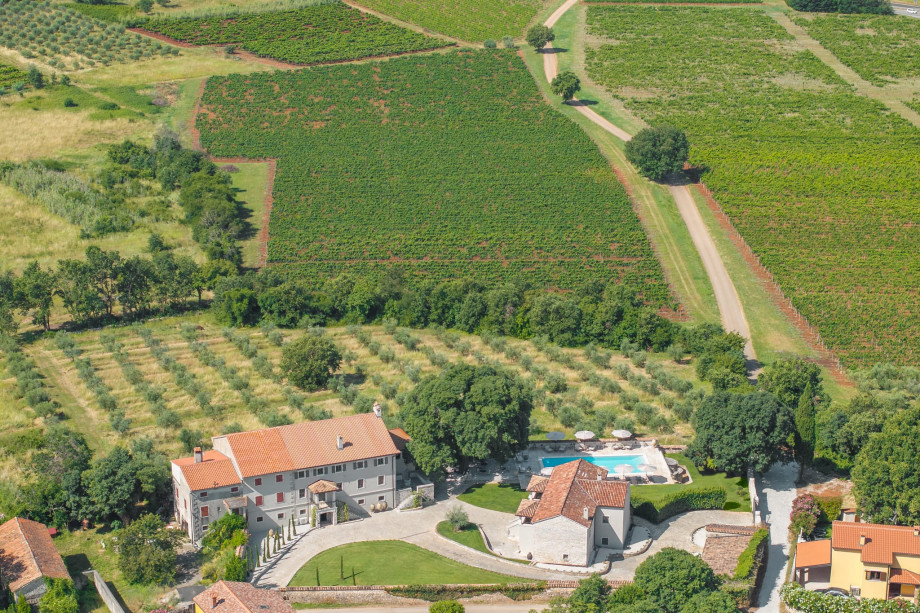 Aerial photo of luxury Istrian villa for weddings
