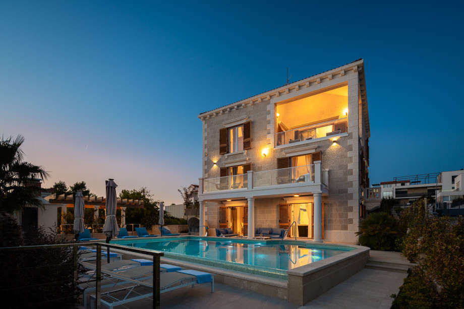 Villa Beauty Queen