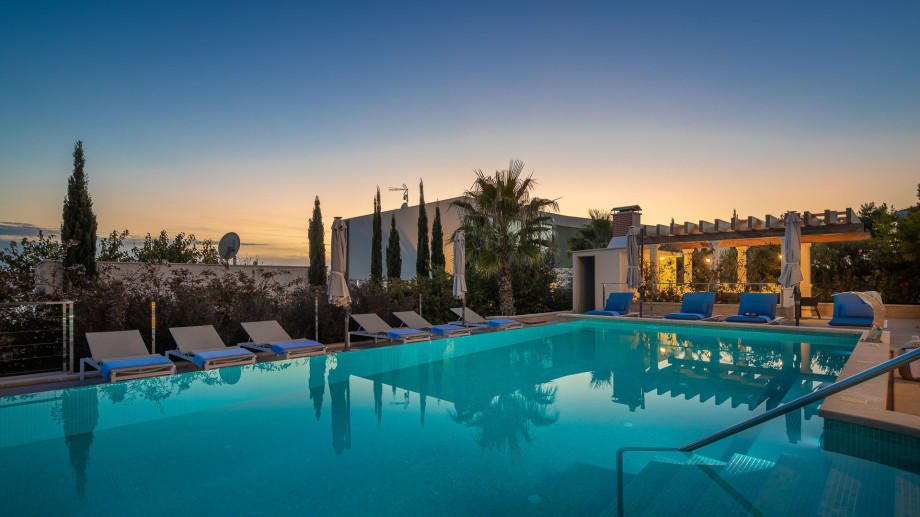 Villa Beauty Queen