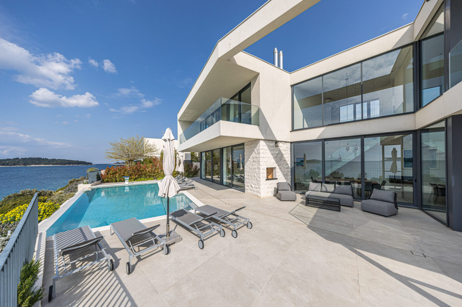 Villa Exquisite