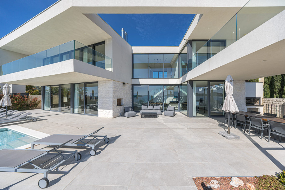 Villa Exquisite