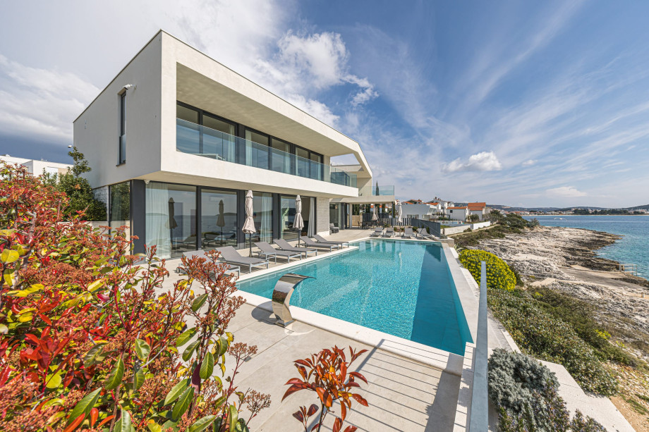 Villa Exquisite
