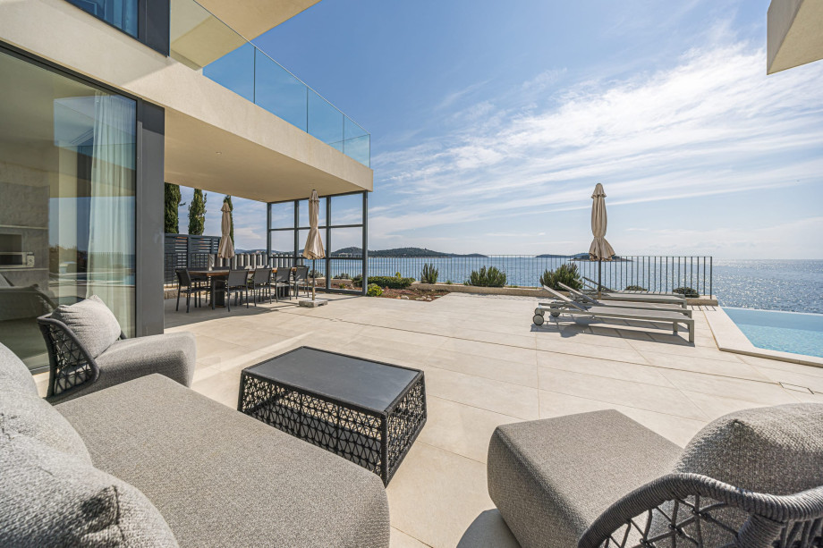 Villa Exquisite